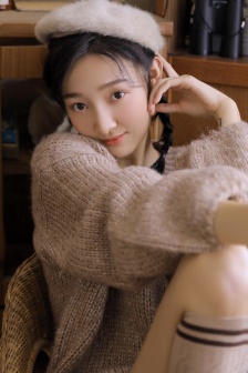 车上麻麻用裙子挡着做H